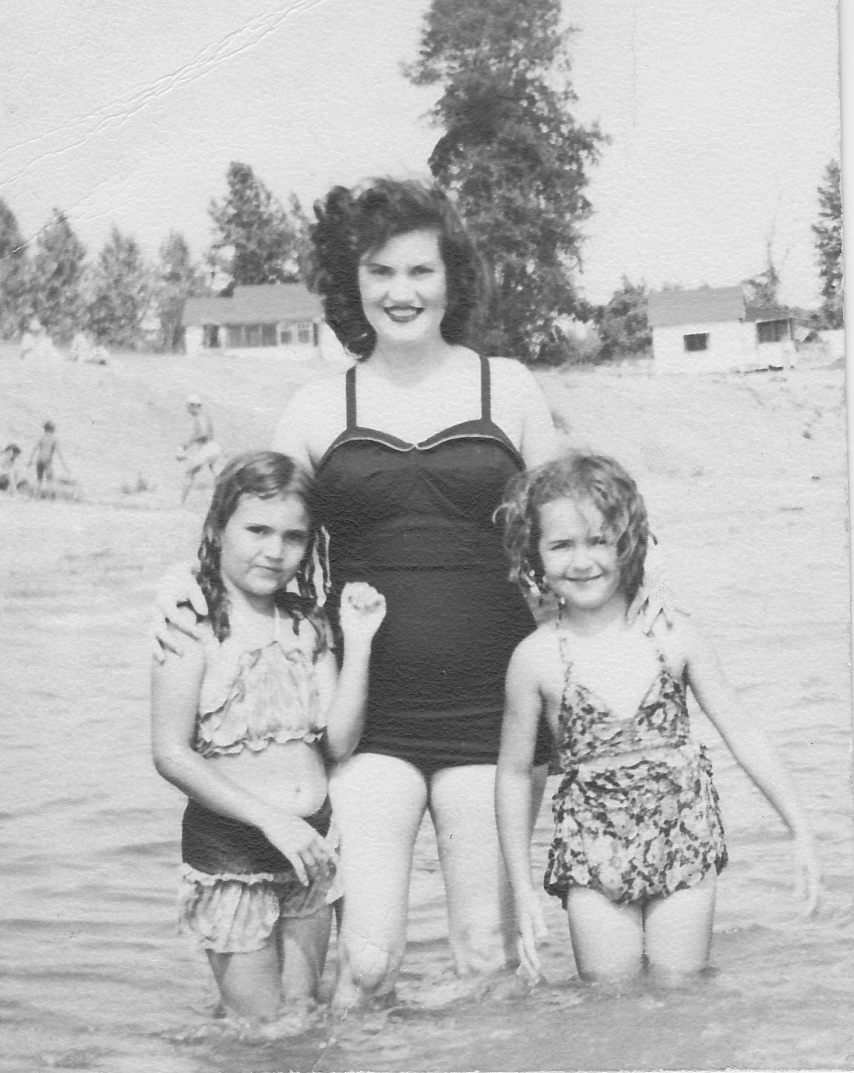 Gram with my mom at left. She's probably worried her thighs are too big.